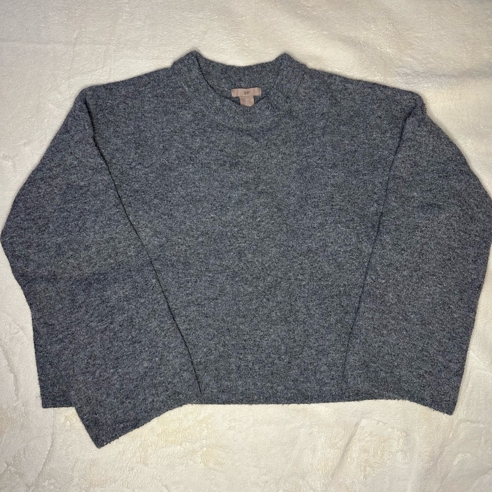 H&M Light Gray Women's Crew Neck Sweater